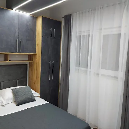 Rum i privatbostad Apartman Antea 2