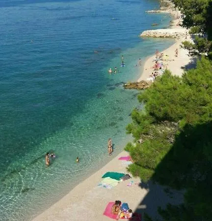 Ostanak kod kuće Apartman Antea 2 *